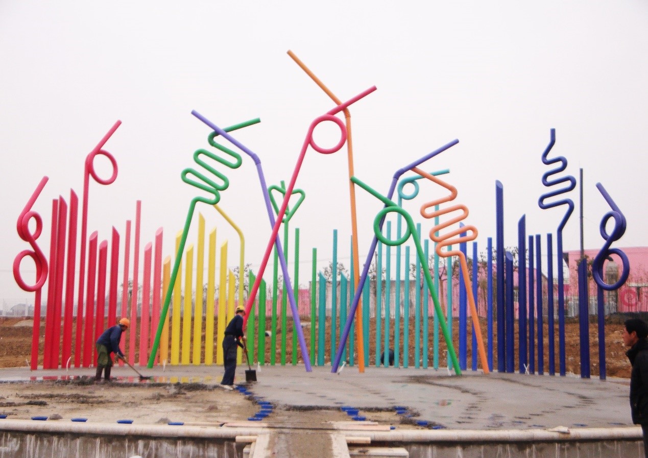 南京汤山示范园吸管雕塑